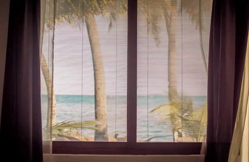 Dhiffushi House | Beachfront Villa - 40 Minutes Speedboat from Male/Airport