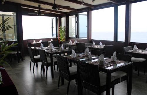 Male Hotel | Beehive Premier