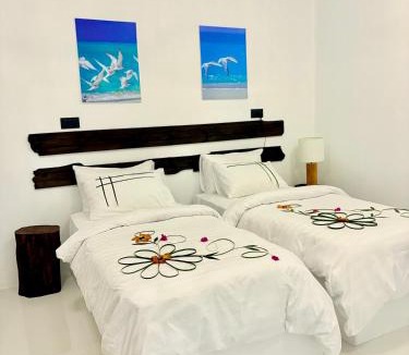 Milandhoo Bed & Breakfast | Crystal sea inn
