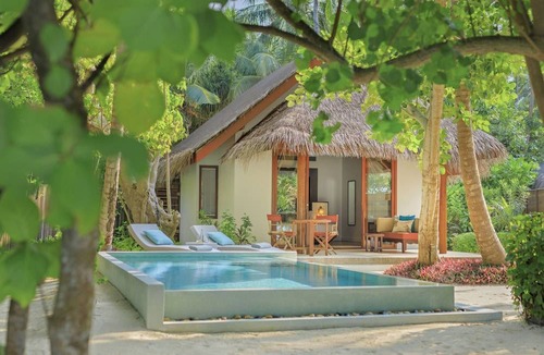 Mudhdhoo Hotel | Dusit Thani Maldives