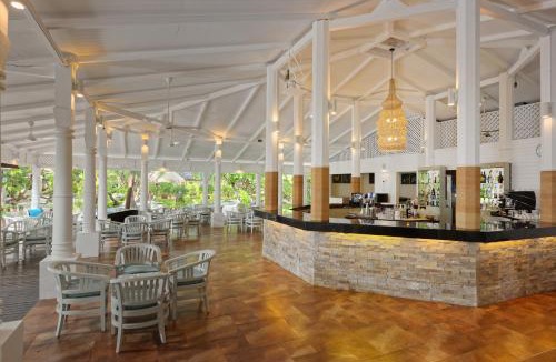 Emboodhoo Resort | Embudu Village Maldives