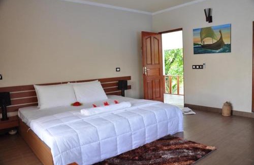 Kelaa Hotel | Holiday Home Kelaa by eMzaz
