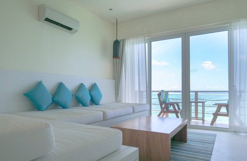 Kandooma Resort | Holiday Inn Resort Kandooma Maldives by IHG