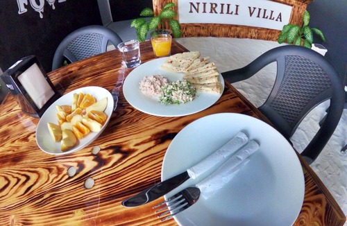 Dhiffushi Hotel | Hotel ∙ 8 guests