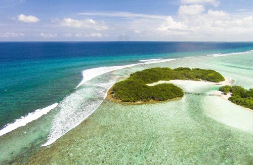 Thulusdhoo Island Hotel | Hotel ∙ 8 guests