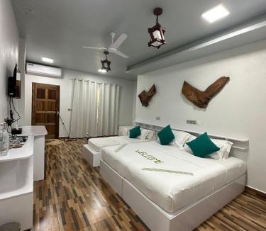Fulhadhoo Hotel | Island Luxury Dive Hotel - Fulhadhoo