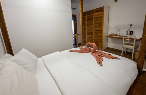 Goidhoo Hotel | Island Zephyr