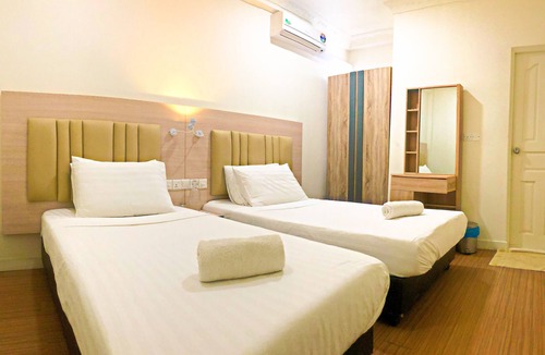 Thulusdhoo Island House | Keyla Inn