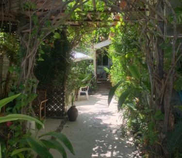 Dhangethi Bed & Breakfast | La Luna Boutique Dhangethi