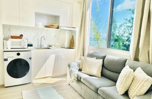 Hulhumale Apartment | Lazzlla 1BR beachside oceanview apartment