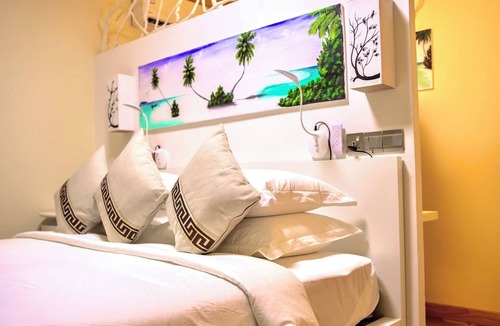 Lhaviyani Atoll House | Luna lodge