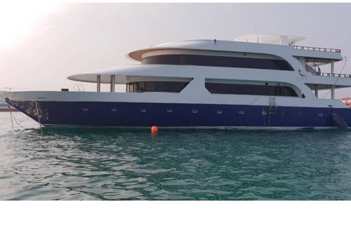 Vaavu Atoll House | Luxury yacht for diving trips