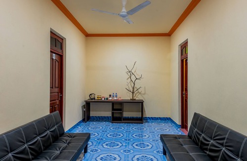 Maalhos House | Maclura Residence guest house at Baa Maalhos, with four bedrooms
