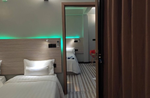 Fulidhoo Hotel | Madi Grand Maldives-Guesthouse For Travelers Seeking Both Relaxation & Adventure