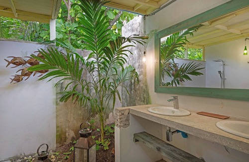 Nolhivaranfaru Hotel | Mi Lugar Retreat and Spa
