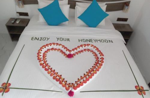 Dhigurah Bed & Breakfast | Nikabliss Dhigurah