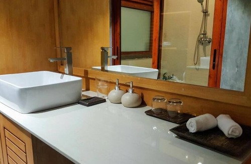 Nolhivaranfaru House | Nolhi Escape