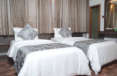 Kanditheemu House | North Edge Inn