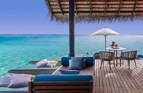 Reethi Rah Hotel | One&Only Reethi Rah, Water Villa Two Queen Beds!