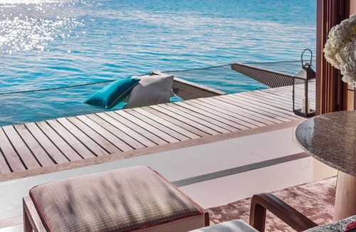 Reethi Rah Hotel | One&Only Reethi Rah, Water Villa Two Queen Beds!