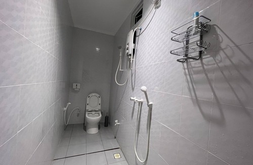 Dhangethi Bed & Breakfast | One room with AC in Dhangethi