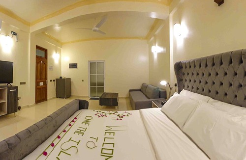 Naifaru Hotel | One The Island, Naifaru, Maldives