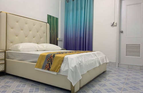 Male House | Ontrack Travel Transit Hotel
