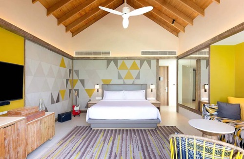 Farukolhufushi Island Hotel | Platinum Overwater Pool Villa, 1 King, Hard Rock, Lagoon Access