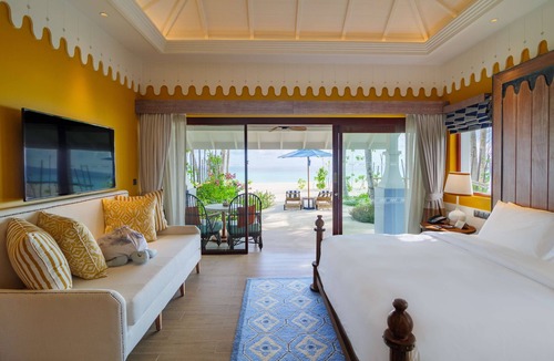 Eh'mafushi Resort | SAii Lagoon Maldives, Curio Collection by Hilton