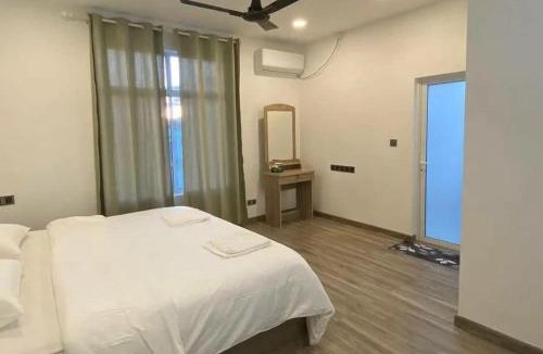 Hithadhoo House | Shitha Inn