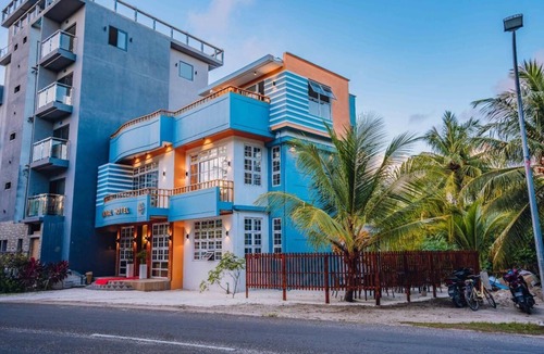 Fuvahmulah House | Spacious 6-bedroom house in marvelous Fuvahmulah with AC, WiFi