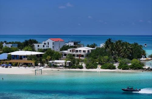 Dhiffushi Hotel | Summer Luna
