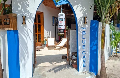 Kendhoo House | The Blue Cave Maldives