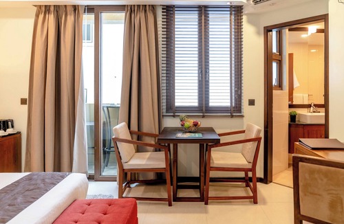Male Hotel | The Somerset Hotel