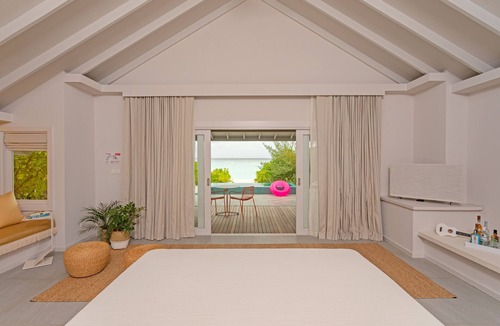 Huruvalhi Resort | The Standard, Huruvalhi Maldives