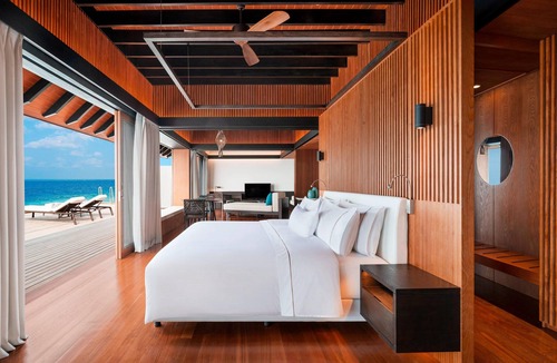 Miriandhoo Island Hotel | The Westin Maldives Miriandhoo Resort