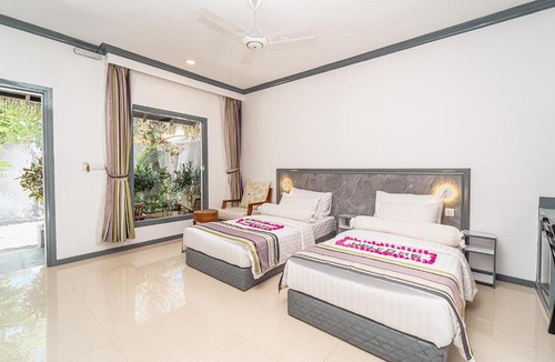 Fehendhoo House | Tropical Tree