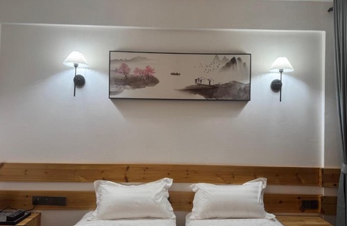 Maamigili Bed & Breakfast | Whalesharkview