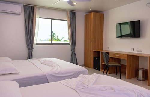 Felidhu Atoll House | WOW INN Keyodhoo - Family room