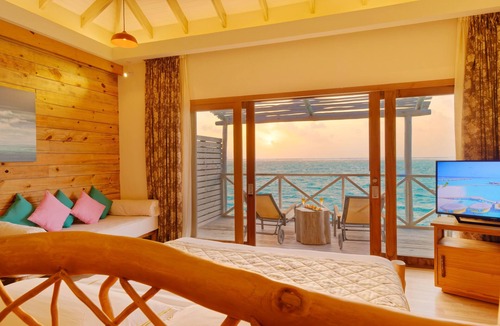 Uthurumaafaru Resort | You & Me Maldives - Adults Only - Premium All-Inclusive
