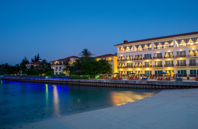 Hulhule Island Hotel