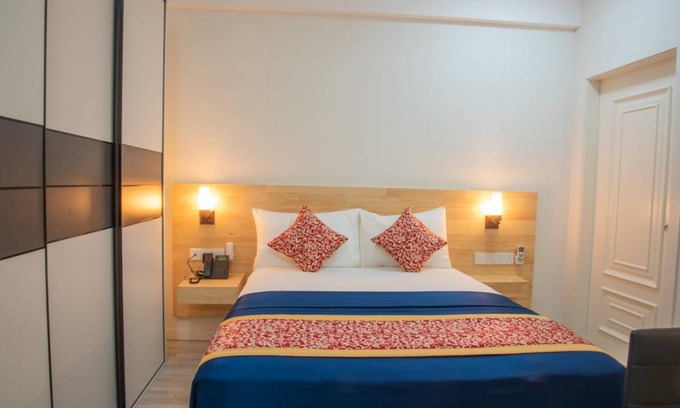 Male Bed & Breakfast | 12 m² Bed and breakfast ∙ 2 guests