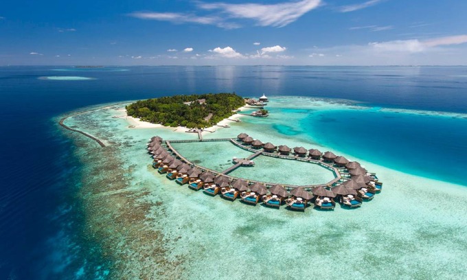 Baros Island Resort | 268 m² Resort ∙ 2 bedrooms ∙ 127 guests