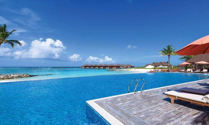 Madivaru Resort | 329 m² Resort ∙ 2 bedrooms ∙ 20 guests