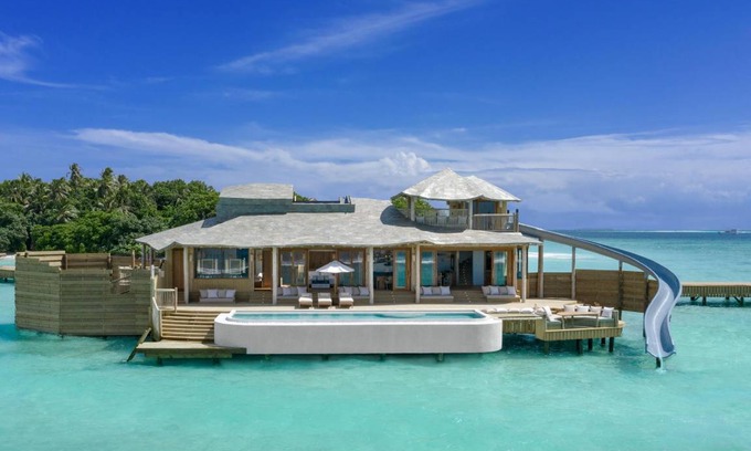 Kunfunadhoo Resort | 3450 m² Resort ∙ 9 bedrooms ∙ 127 guests