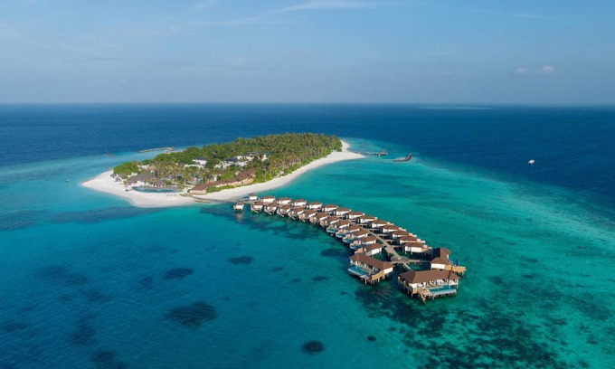 Baa Atoll Resort | 368 m² Resort ∙ 4 bedrooms ∙ 127 guests
