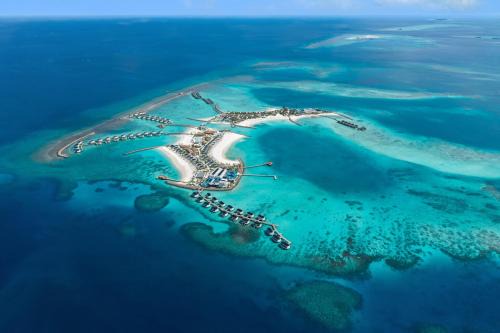 Farukolhufushi Island Resort | Centara Grand Lagoon Maldives