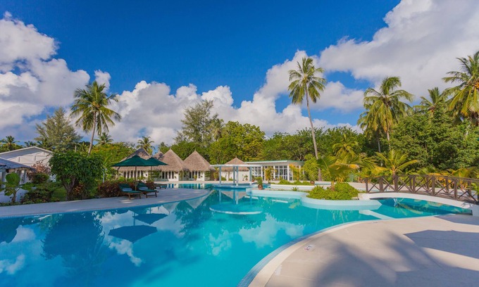 Gan Island Hotel | Equator Village