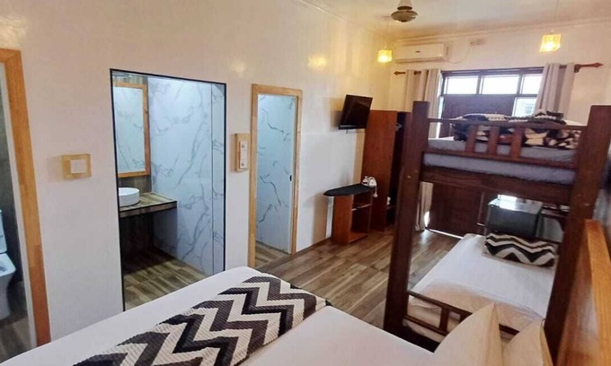 Huraa House | Luk inn at huraa