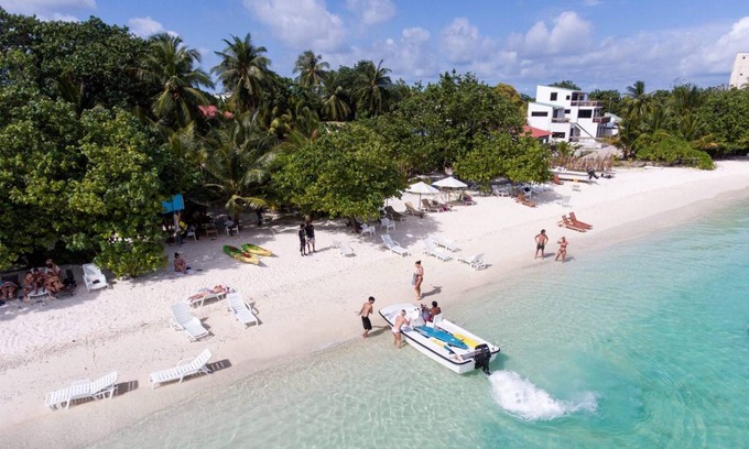 Thulusdhoo Island House | Motel ∙ 8 guests